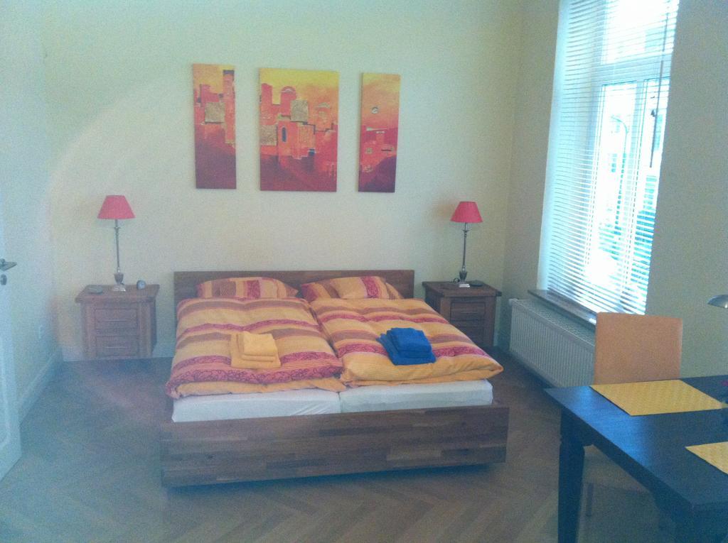 Business Gaestehaus Sonne, Mond & Sterne Apartment เบรเมน ภายนอก รูปภาพ