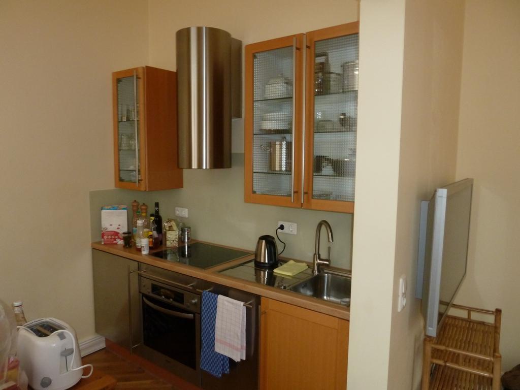 Business Gaestehaus Sonne, Mond & Sterne Apartment เบรเมน ภายนอก รูปภาพ